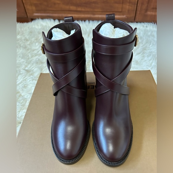 Burberry Boots - Picture 7 of 8